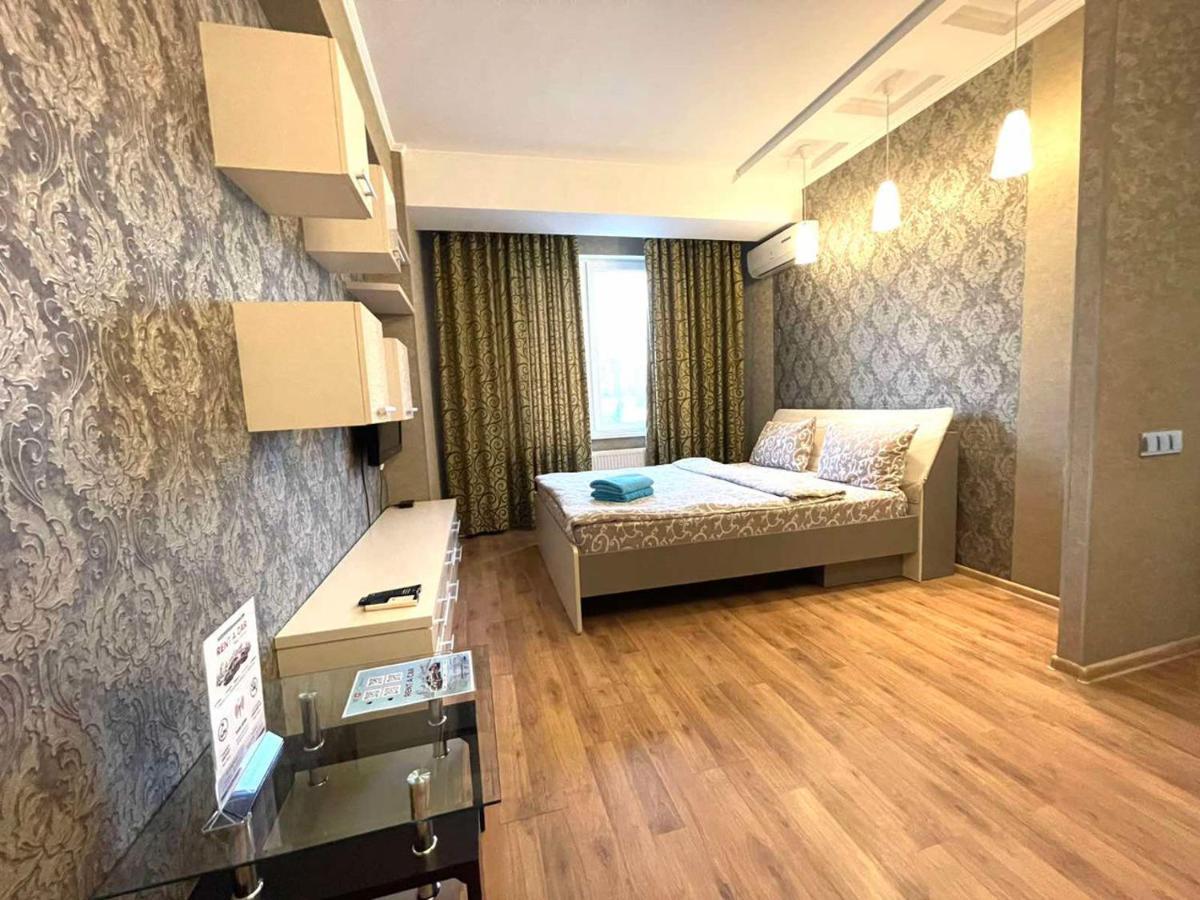 Homeservice Apartments On Stefan Cel Mare Boulevard Chisináu Exterior foto