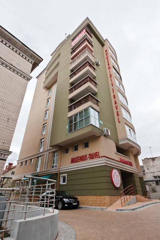Homeservice Apartments On Stefan Cel Mare Boulevard Chisináu Exterior foto